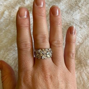 Glamorous Arabella Swarovski CZ Cocktail Cluster Ring Sz 7